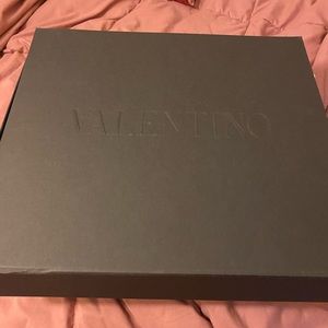 Valentino box